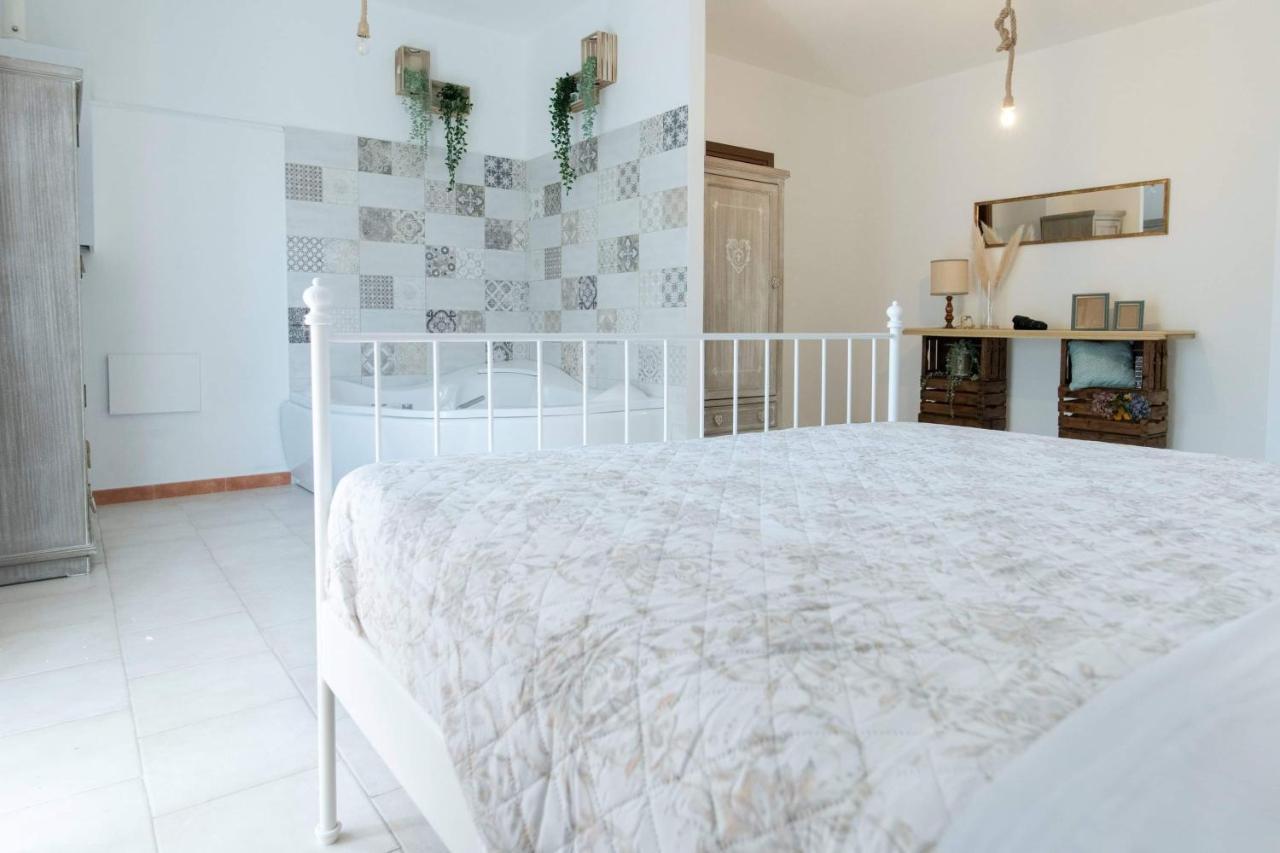 Mama Maja Bed & Breakfast Vacri Bagian luar foto